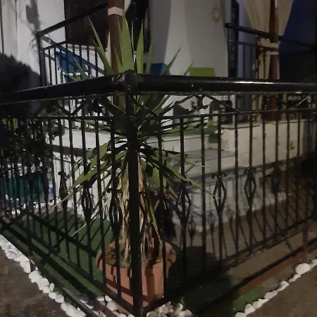 Hippocampus House * Stratonion